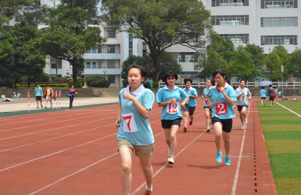 初中女学生身高,初中女生身高1米7