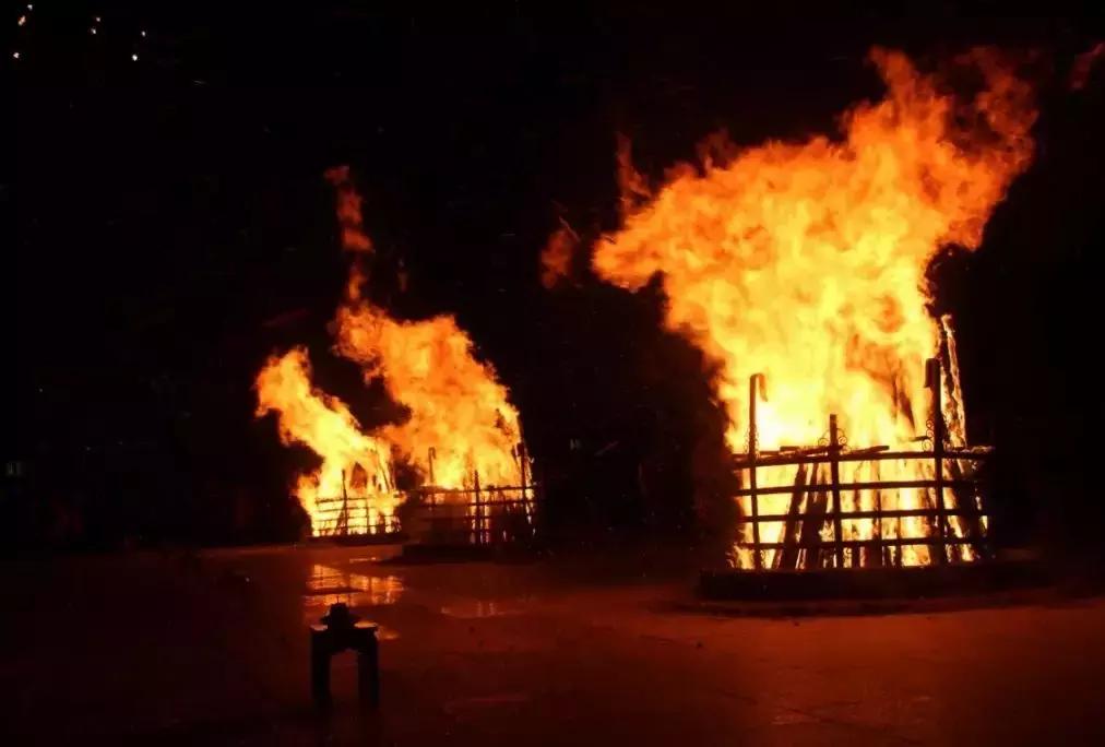 蒙古族小年祭火仪式,蒙古族祭火仪式一般几点开始