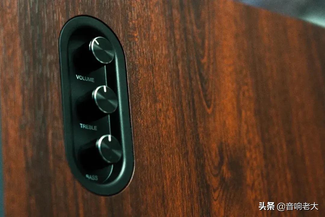 惠威音响D1500参数,惠威d300和惠威d1500怎么选