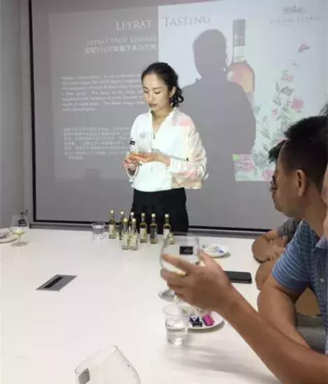 任昱萦Phydiasse这个给人生转了个弯的女生，用好成绩证明实力！