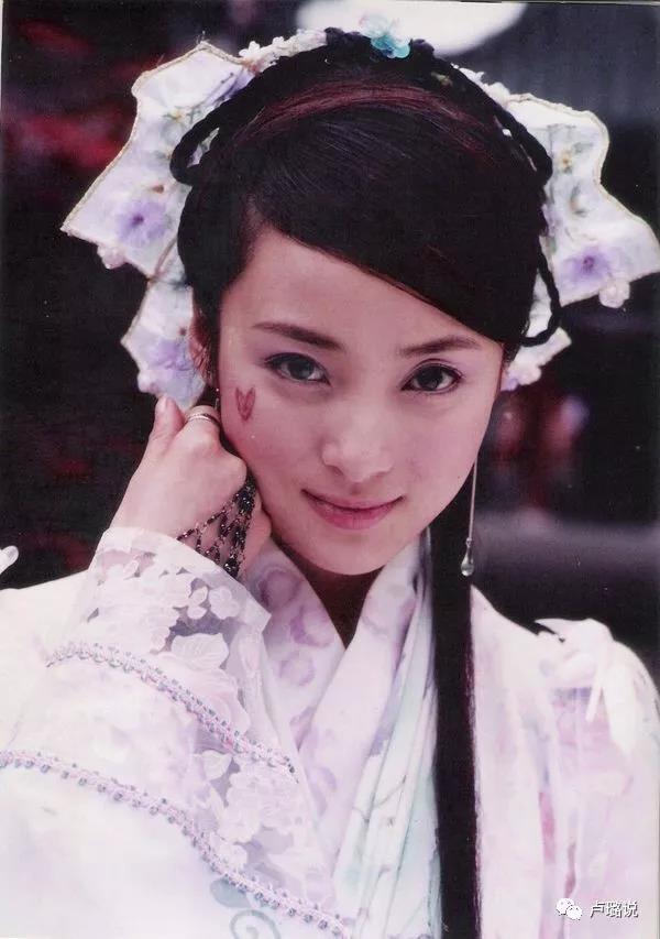 小燕子被罚，紫薇被骂，金锁被税…她们为何屡陷争议？（一）