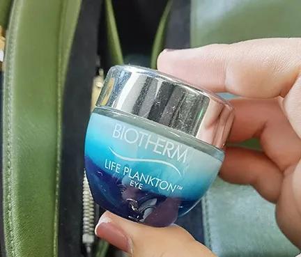 推荐一款拯救眼部所有问题的眼霜,为眼部肌肤减龄该如何选择眼霜呢