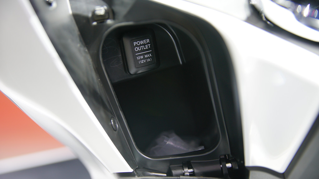 本田踏板摩托车pcx160多少钱,大踏板本田pcx多少钱