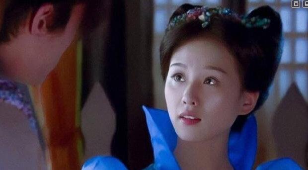 刘诗诗也有俏皮可爱的一面,刘诗诗私下仪态