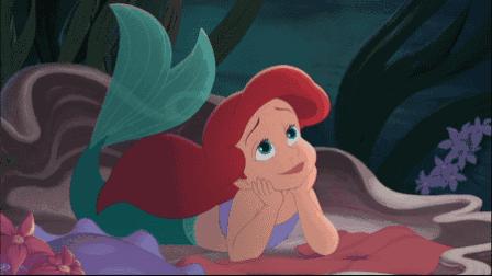 俩女人,一个身材臃肿,一个身材窈窕,生育时的差距一目了然