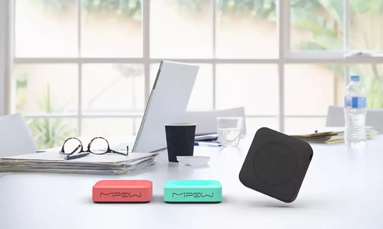 便携式充电宝好看实用容量大,便携高颜值大容量充电宝推荐