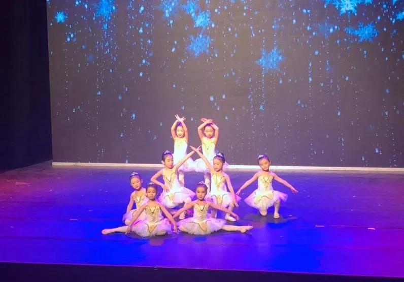 芭蕾舞者的最美的一刻,听说舞蹈完整版独舞