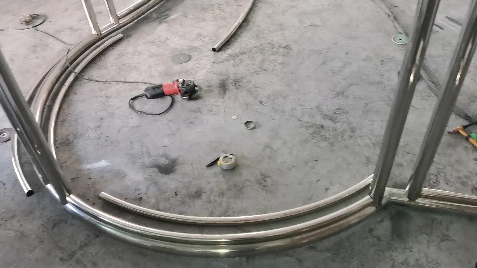 异形不锈钢防盗网,不锈钢防盗栏杆设计