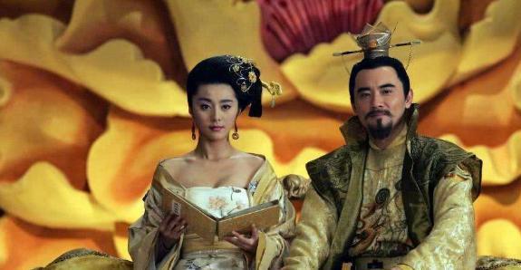 可怜玉树庭花后，又向江都月下闻，欧阳修这两句诗有什么深意？