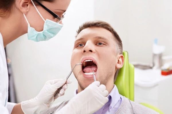 牙齿松动疼痛要看牙医吗,牙齿外伤最长需要多久时间恢复