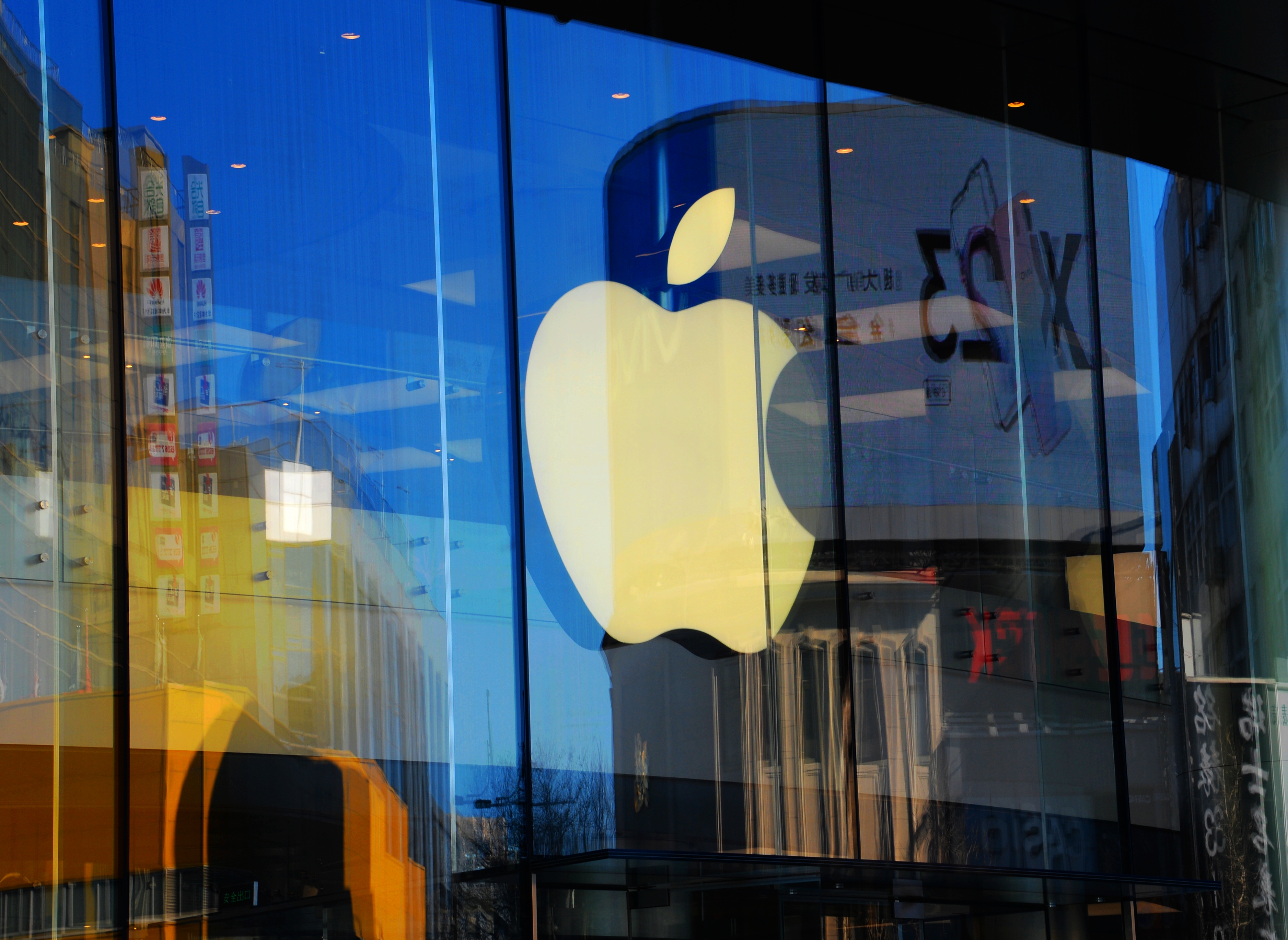 苹果中国区首次大范围降价:京东降,天猫降,拼多多也降