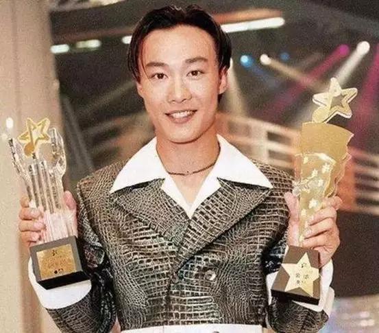 陈奕迅的十年唱哭了多少人,陈奕迅演唱会唱哭的歌