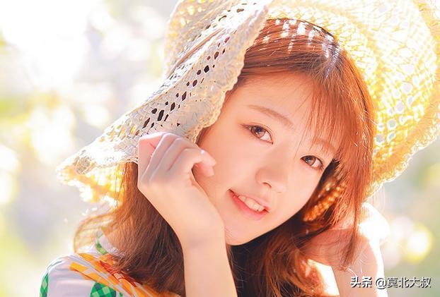 分手后第一次见面可以送花吗,分手后和女朋友第一次见面怎么办