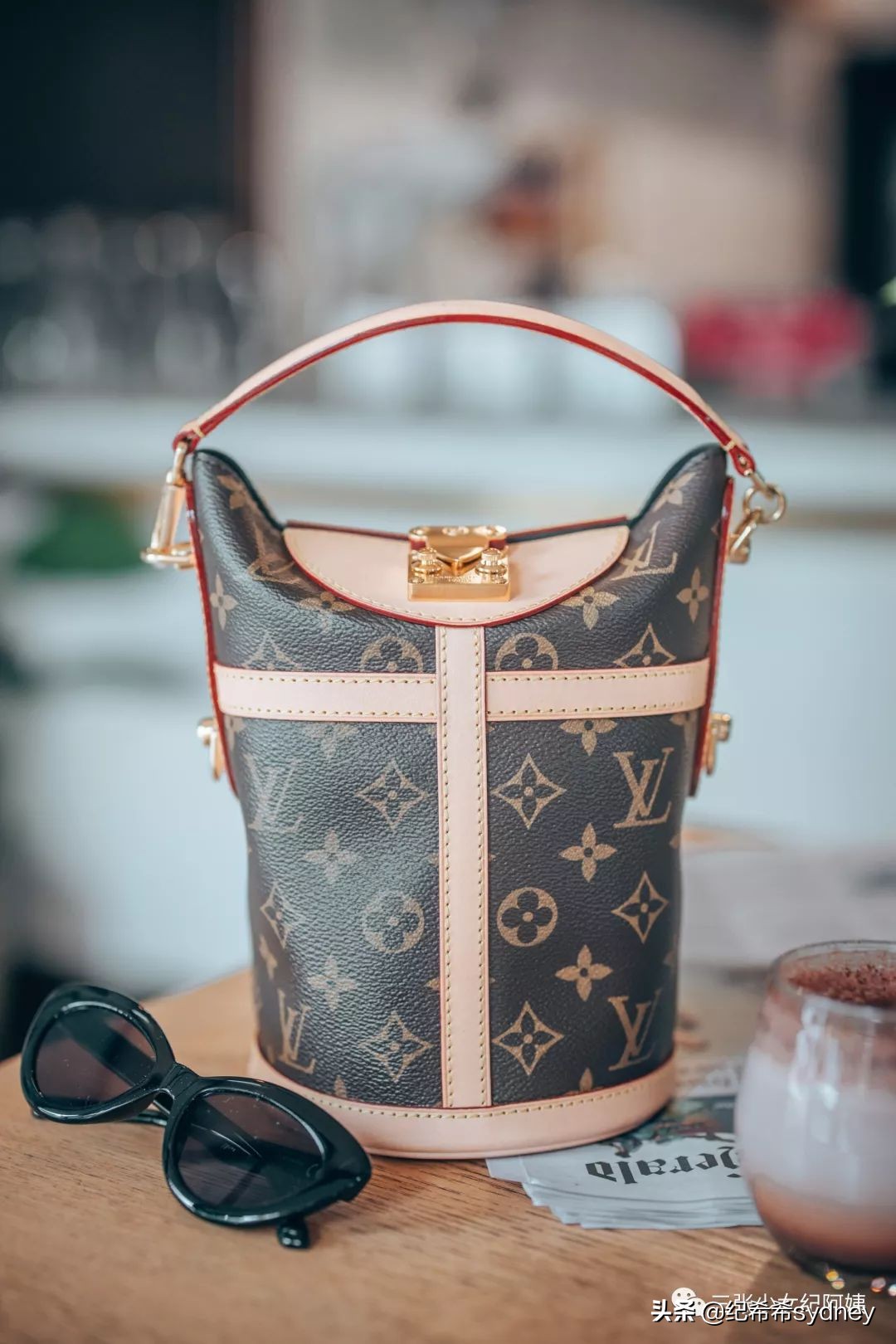 人间必买的20个包,人间值得这本书值得买吗