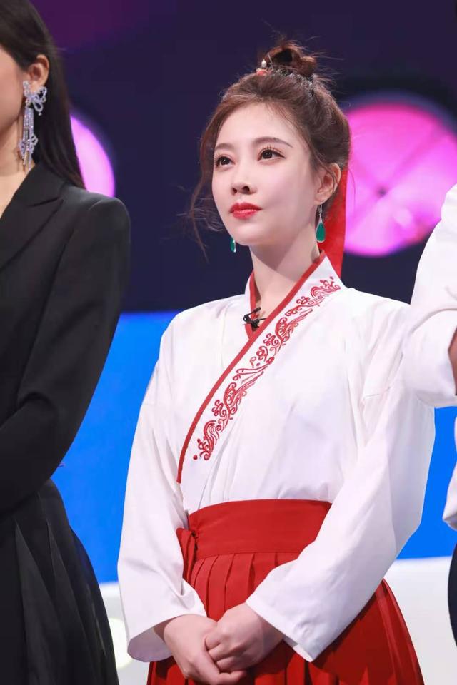 冯提莫努力就有希望,冯提莫至少还有你唱法