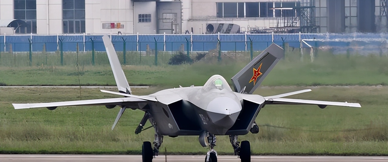 中国最先进的飞机歼20,歼20世界最好的飞机