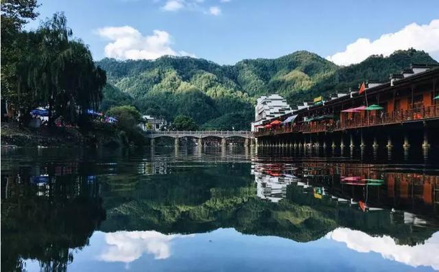 瓷器之都景德镇～闪闪红星拍摄地瑶里古镇～红色革命根据地石屋坑