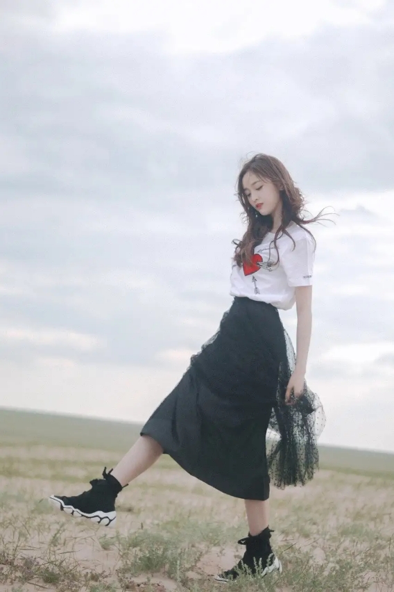 吴宣仪唱歌翻车微光,吴宣仪未修音版翻车