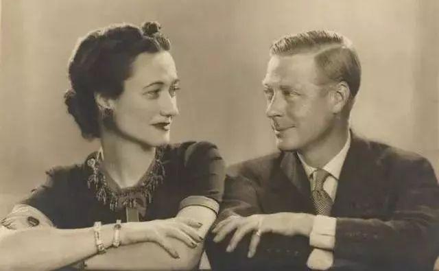 卡地亚的爱情标语,卡地亚的love