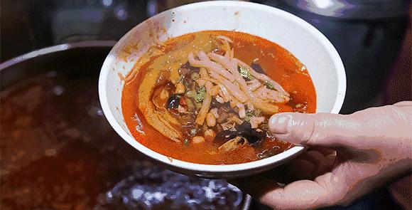 小龙虾味螺蛳粉,小龙虾味无骨鸡爪