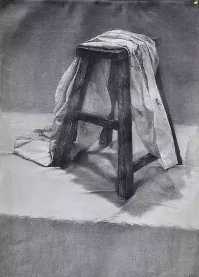 素描衬布的画法和步骤,你掌握了平面图的绘画方法了吗