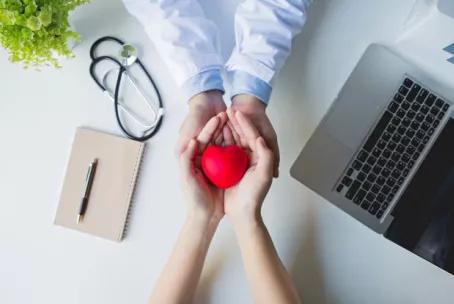 新移民到加拿大后，要不要购买补充医疗保险？