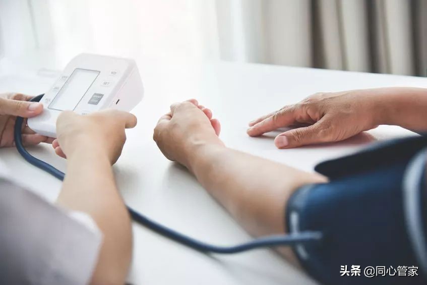 欧姆龙电子血压计如何正确使用,欧姆龙血压计什么型号召回过