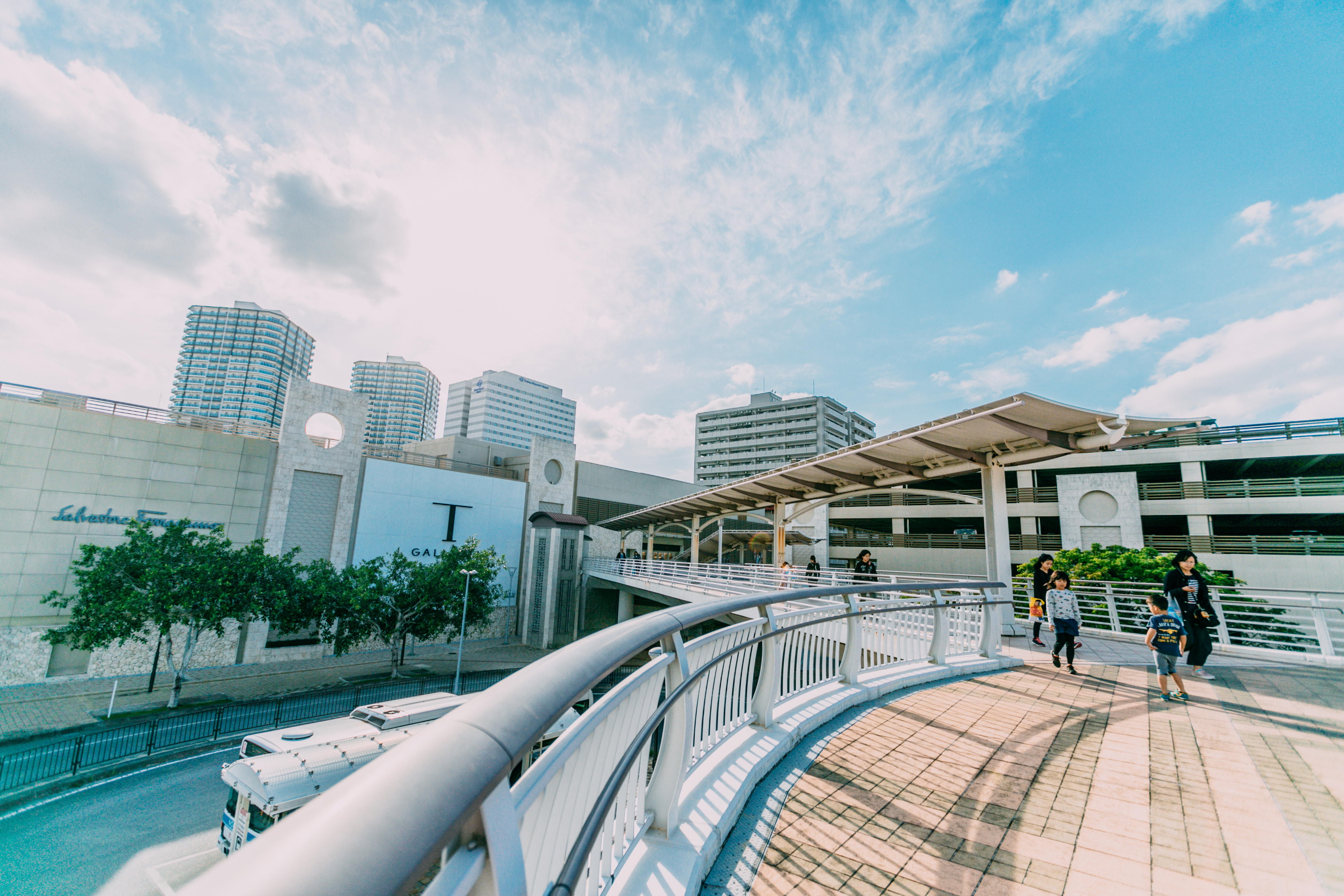 冲绳两条购物街,但中国人更喜欢去新建,大有赶超老街的趋势
