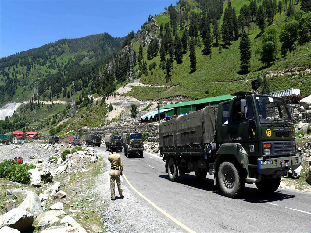 印军与中国军队最新消息,印军向边境增兵