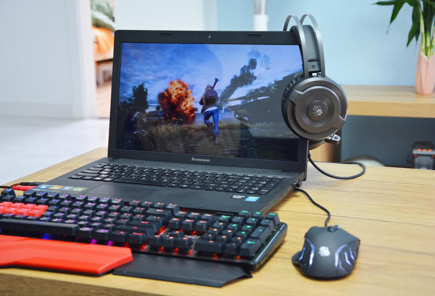 双飞燕q865光轴机械电竞键盘,双飞燕机械键盘975