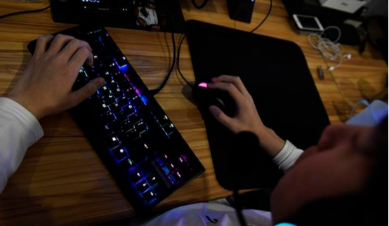 游戏各类键盘对比,不同游戏玩家的键盘