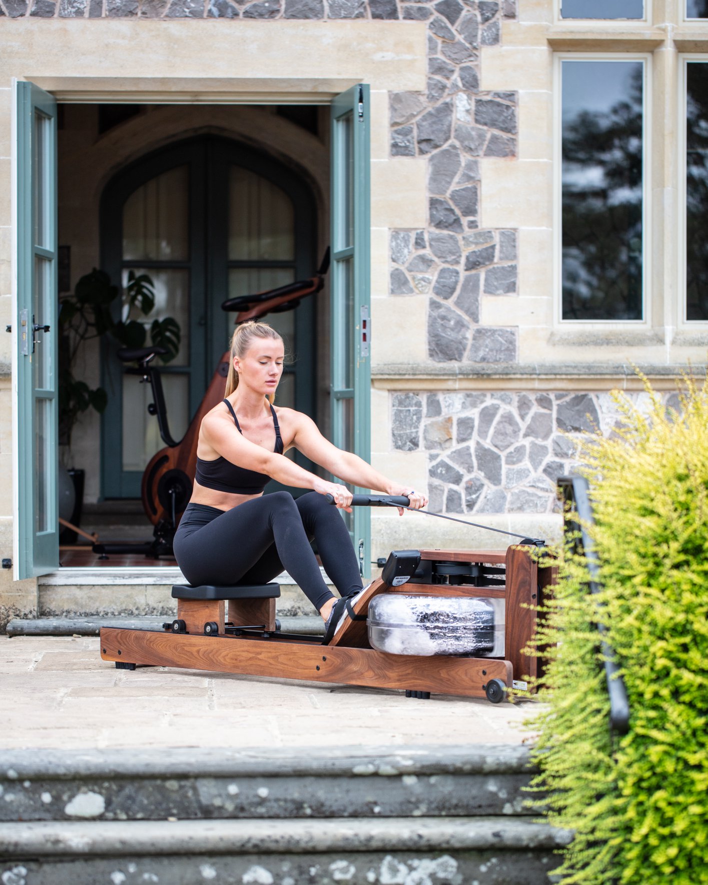 椭圆机划船机健身机哪个好,划船机和椭圆机哪个锻炼效果好