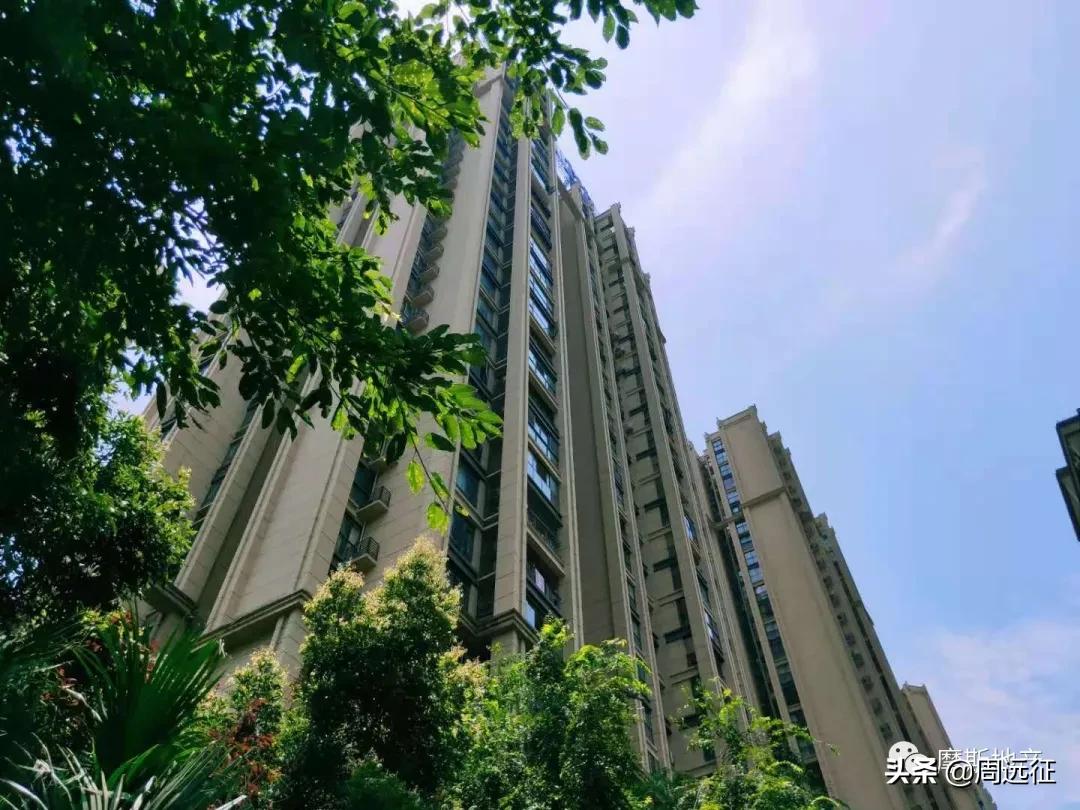 前妻的愤怒？金科控制权遭遇危机，黄红云急引援军