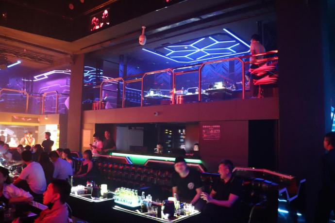 厦门mtlivehouse酒吧,厦门最嗨电音酒吧