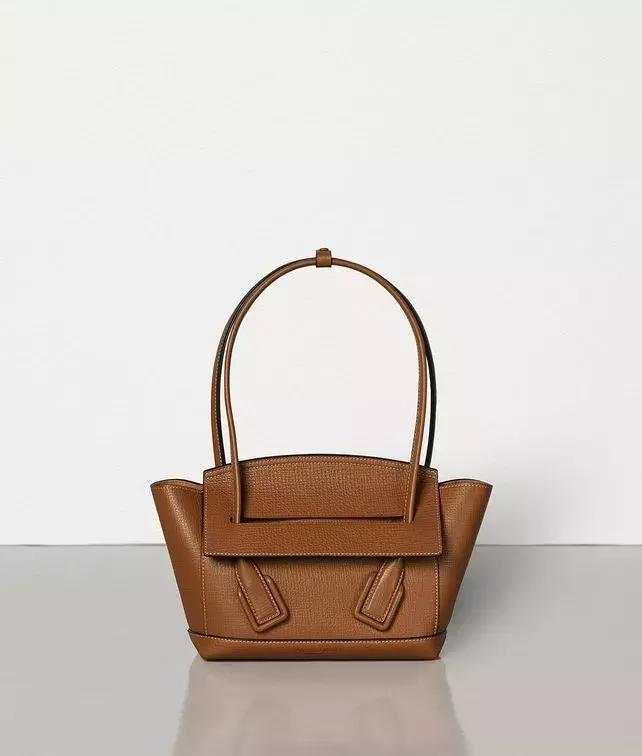 BV才不是下一个CELINE，人家要“干掉”Prada、Gucci，和LV肩并肩