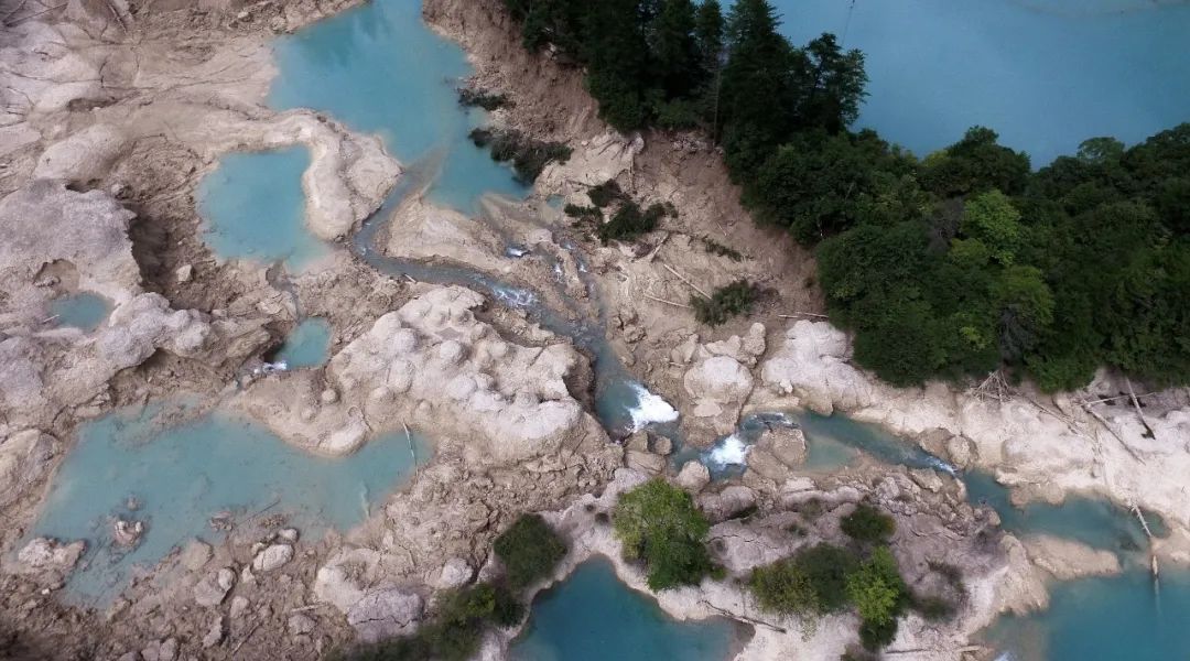 2017年九寨沟地震视频,地震前的九寨沟人间仙境