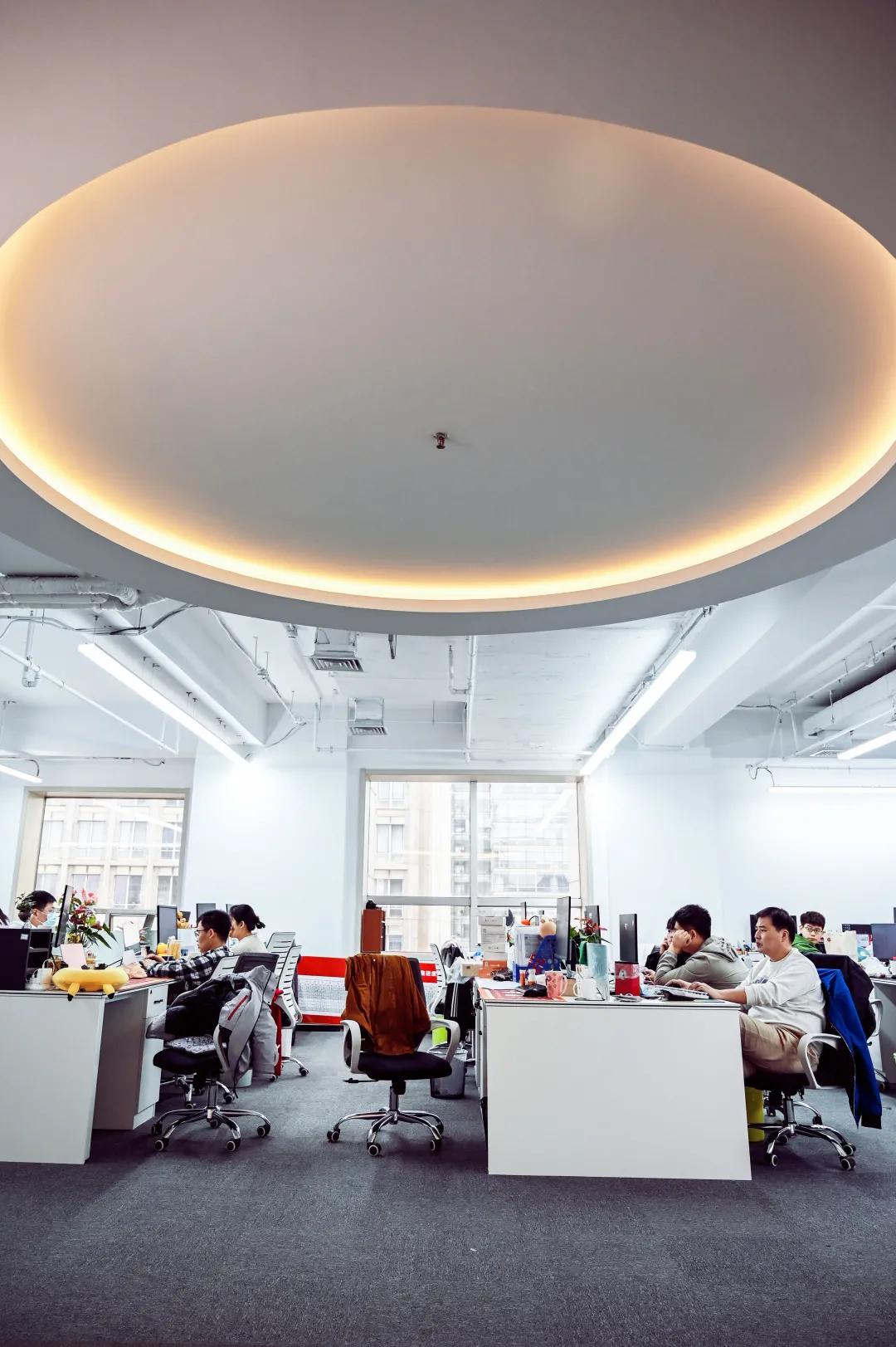 乔迁大吉!新七天文化传媒和舟山新七天落地国贸办公区