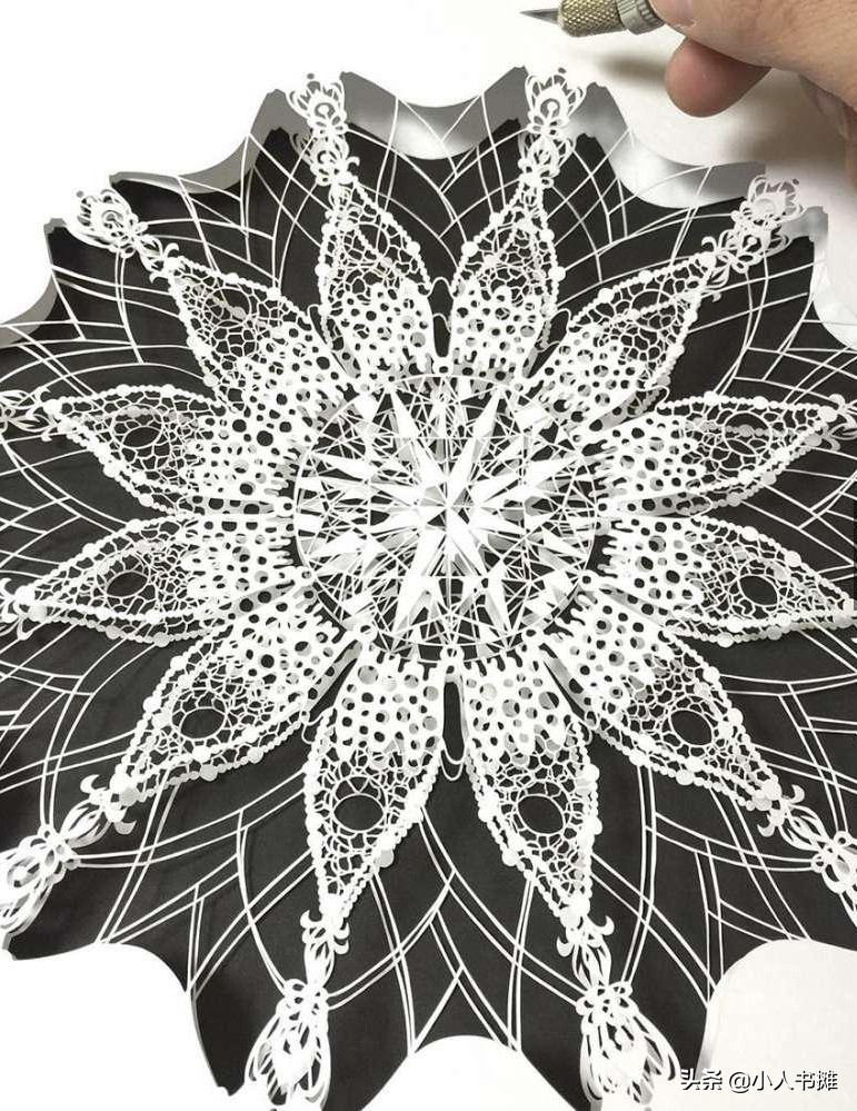 日本剪纸大神,龙猫剪纸手工制作