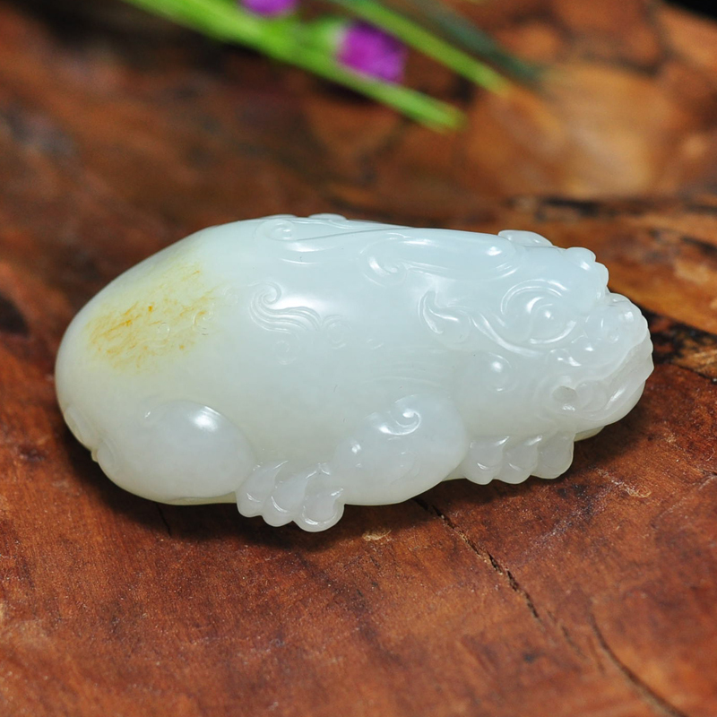 白玉菩提跟和田玉白玉如何鉴别,鉴别和田白玉与青海白玉