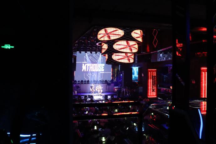 现场演唱会超燃livehouse,室内演唱会livehouse