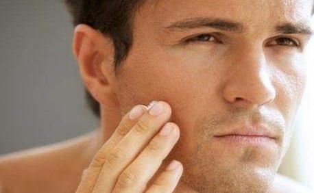 男生毛孔粗大怎么解决用什么面膜,男生油性皮肤毛孔粗大怎么改善