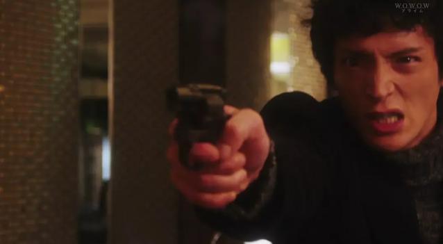 读《变身》：“我”变成了另一个人，这样活着，还不如死去