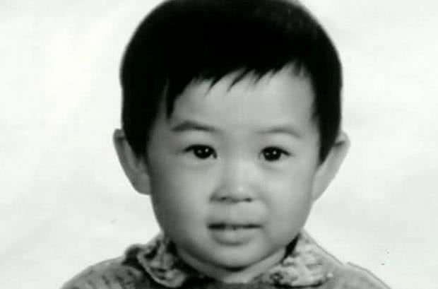 陈道明说他条件不好,前妻说他是凤凰男,张嘉译到底是个怎样的人