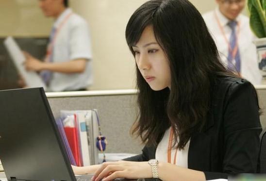 女生计算机类专业就业前景待遇,女孩子能读计算机应用吗