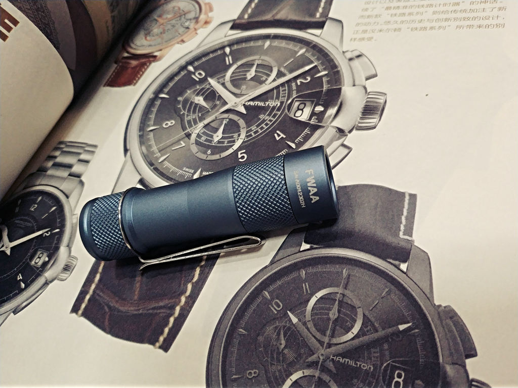 雷明兔fw4x手电,雷明兔fw4a手电筒评测