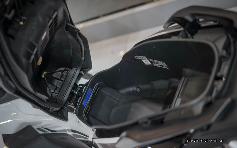 本田x-adv150摩托车,本田x-adv150试驾