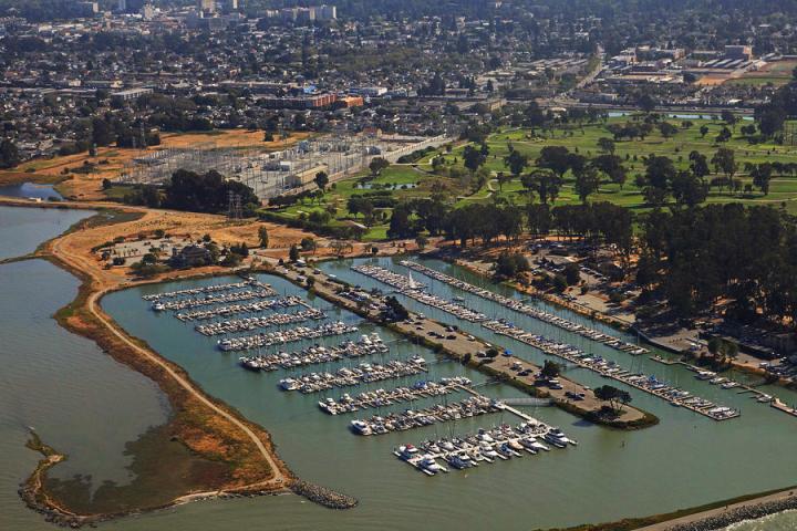 如果你厌倦了陆地，那么如何拥有一条船？