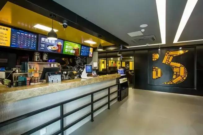 摩都推荐队友们，再给我2分钟，我先去分个手