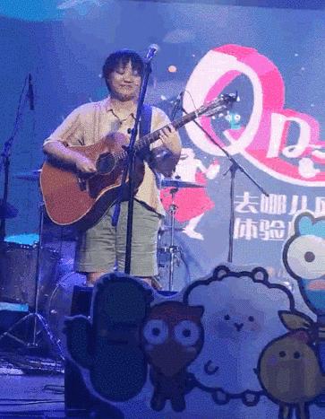 去哪儿网把记者拉下水现场做客服,记者:这真不是人干的活儿