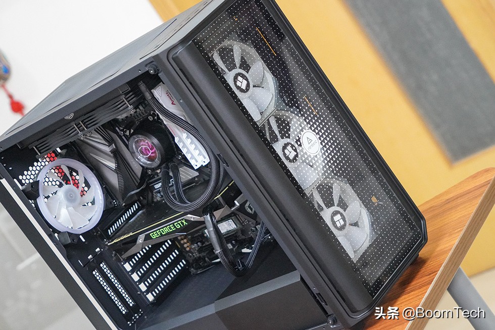 颜控玩家新选择安钛克NX1000机箱体验